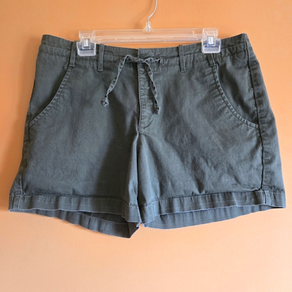 Lee Casual Shorts, 14 Med (waist=16.5")
